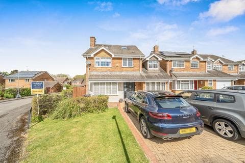Detached house - Grosmont Drive, Toothill SN5