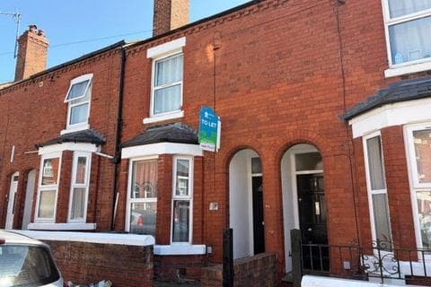 Terraced house - West Lorne Street, Chester, Cheshire
