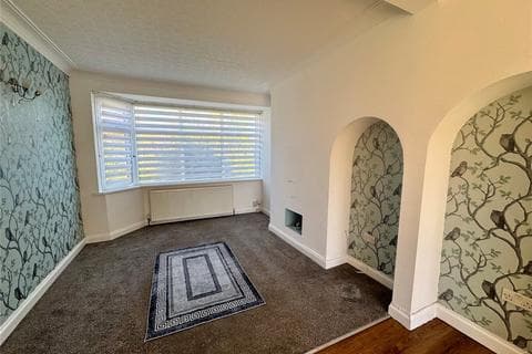 Semi-detached house - Low Moor Road, Blackpool, Lancashire, FY2