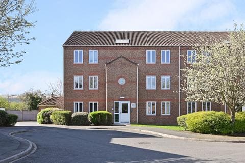 Flat - Danube House, Birch Park, Huntington Road, York, YO31