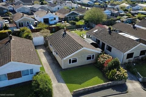 Detached bungalow - Pencaerfenni Park, Crofty, Swansea, City And County of Swansea.