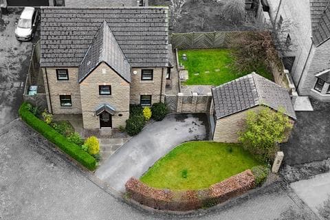 Detached house - Mereside, Fenay Bridge, Huddersfield, HD5