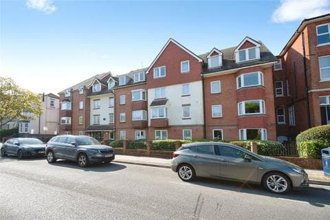 Flat - Granada Road, Southsea, Hampshire, PO4