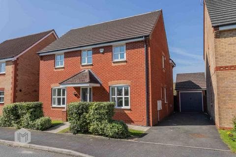 Detached house - Lee Bank, Westhoughton, BL5