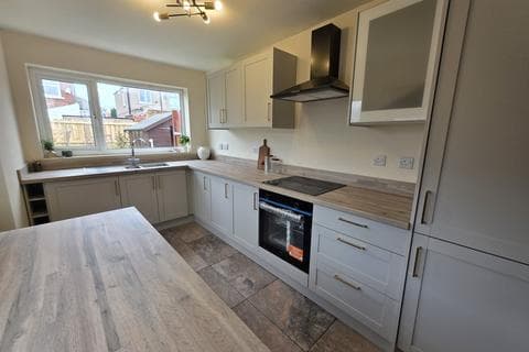 Semi-detached house - Trenholme Road, Middlesbrough TS4