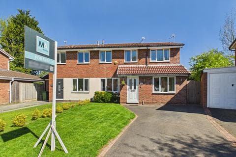 Semi-detached house - Morton Close, Old Hall, WA5