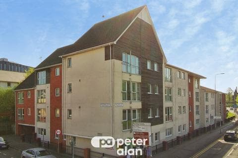 Flat - Blackweir Terrace, CARDIFF