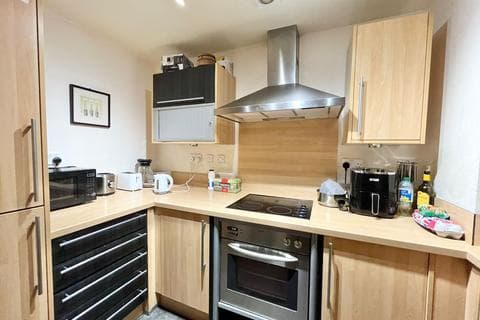 Flat - Duke Street, Swansea SA1