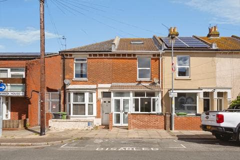 Terraced house - Meyrick Road, Portsmouth, PO2