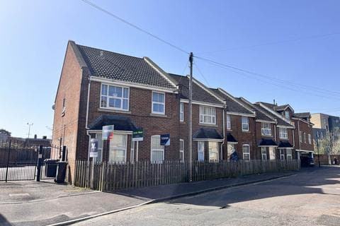 Flat - Northcote Road, Bournemouth BH1