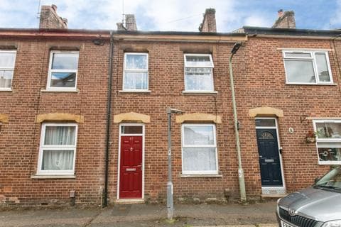 4 bedroom terraced house for sale