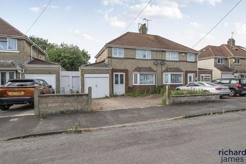 Semi-detached house - Woodside Avenue, Old Walcot SN3