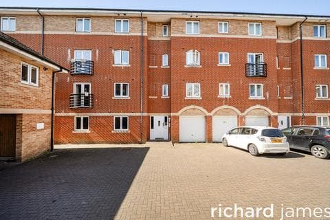 Flat - Swindon SN2
