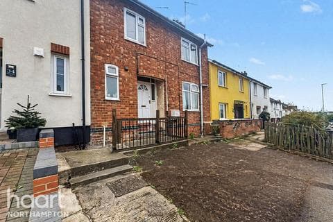Terraced house - Cranford Road, Northampton