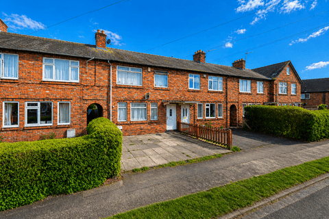 Terraced house - 33 Seventh Avenue, York, North Yorkshire YO31 0TZ