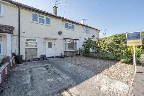 Terraced house - Kingsway Close, Park South SN3