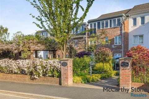 Apartment - Booths Hill Close, Lymm