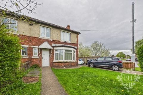 Semi-detached house - Deepdale Avenue, Middlesbrough