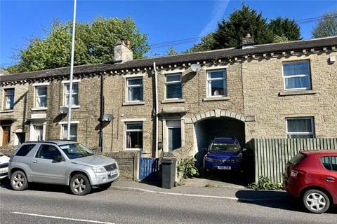 Terraced house - Lowergate, Paddock, Huddersfield, HD3