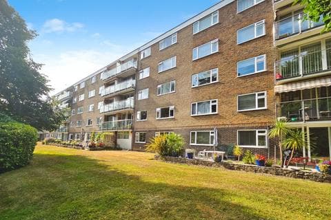 Apartment - West Cliff Road, WEST CLIFF, BH4