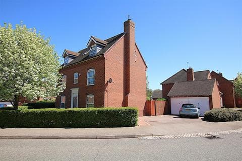 Detached house - Quintonside, Grange Park