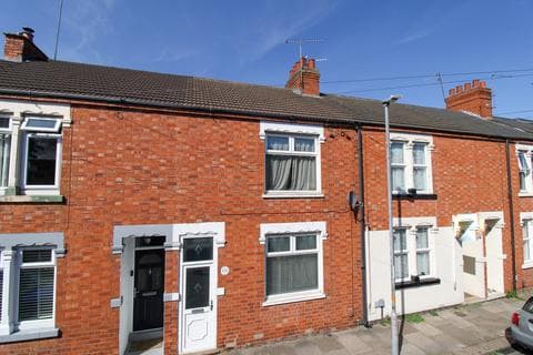 Terraced house - Southampton Road, Northampton, NN4
