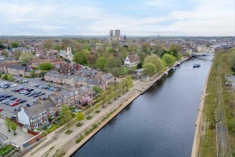 Townhouse - Earlsborough Terrace, York