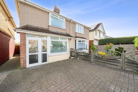 Semi-detached house - Surrey Road, Rodbourne Cheney SN2
