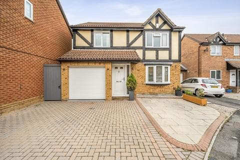 Detached house - Godwin Road, Stratton St Margaret SN3