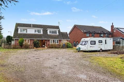 Detached house - Bull Lane, Stoke-on-trent, ST8