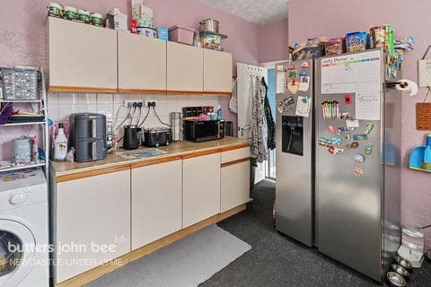 End of terrace house - London Road, Stoke-On-Trent