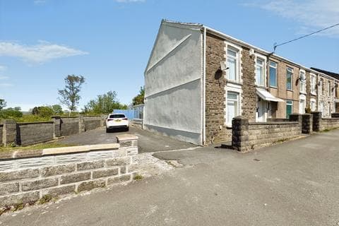 End of terrace house - Gorseinon Road, Penllergaer, Swansea, West Glamorgan, SA4 9AA