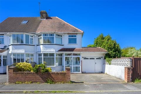 Semi-detached house - Watson Road, Fordhouses, Wolverhampton, West Midlands, WV10