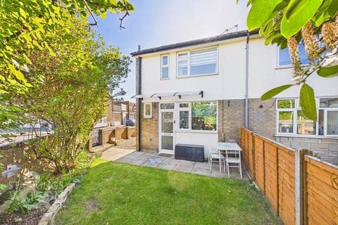 Semi-detached house - Holt Road, Hellesdon, Norwich