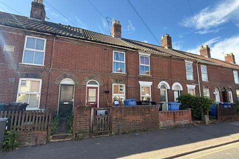Terraced house - 94 Magpie Road, Norwich, Norfolk NR3 1JG