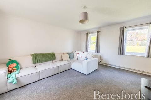 Maisonette - Rochdale Way, Colchester, CO4