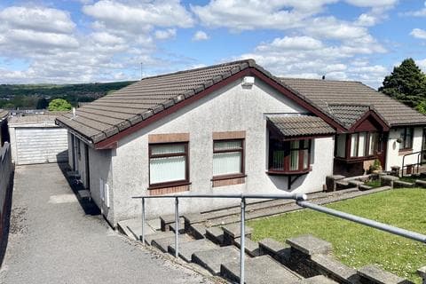 Semi-detached bungalow - Lon Brynawel, Llansamlet, Swansea, City And County of Swansea.