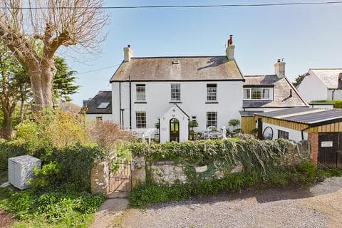 Detached house - Milan House & Cottage