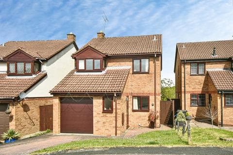 Detached house - Ramsthorn Close, Swindon