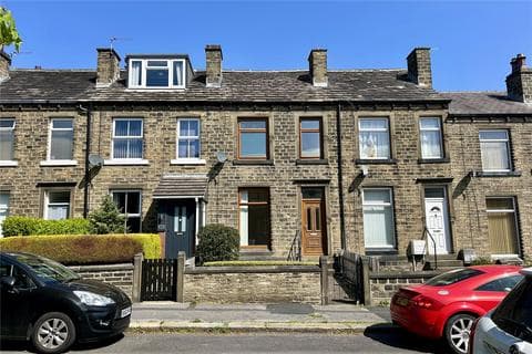 Terraced house - Adelphi Road, Marsh, Huddersfield, West Yorkshire, HD3