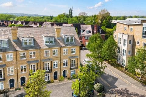 End of terrace house - Elizabeth Jennings Way, Oxford