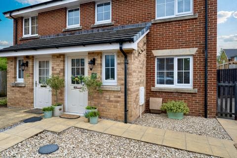 Semi-detached house - Llys Morfydd, Pontarddulais, SA4