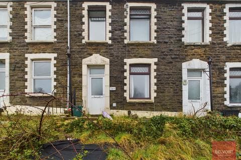 Terraced house - Llangyfelch Road, Brynhyfryd, Swansea, SA5