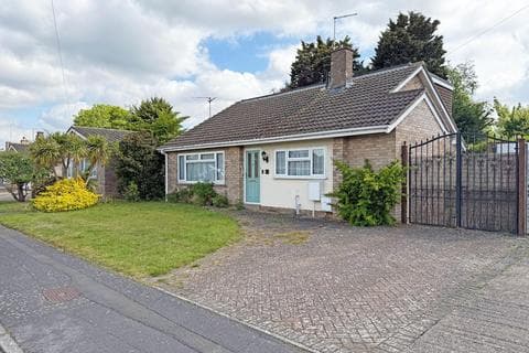 Detached bungalow - Valence Road, Peterborough PE2