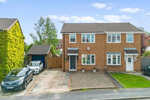 Semi-detached house - Oban Grove, Fearnhead, WA2