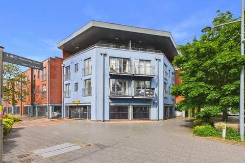 Apartment - Diglis Dock Road, Worcester, Worcestershire, WR5