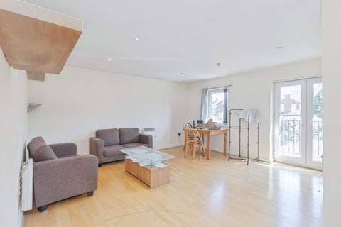 Apartment - 238 Welford Road, Leicester, LE2