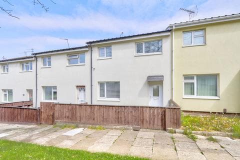 Terraced house - Gorsefields Court, Middlesbrough TS6