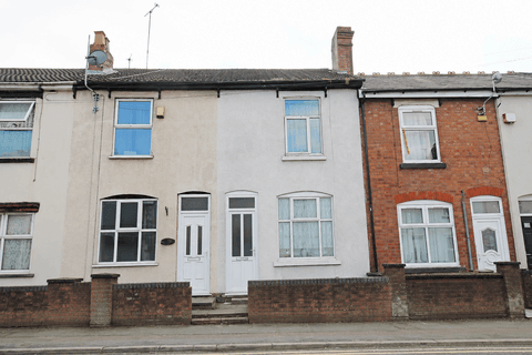 Terraced house - Wolverhampton WV6