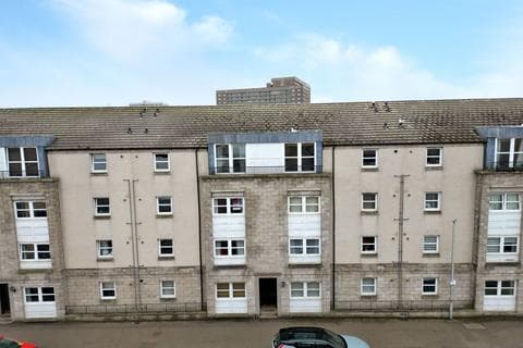 Flat - Charles Street, Aberdeen, AB25